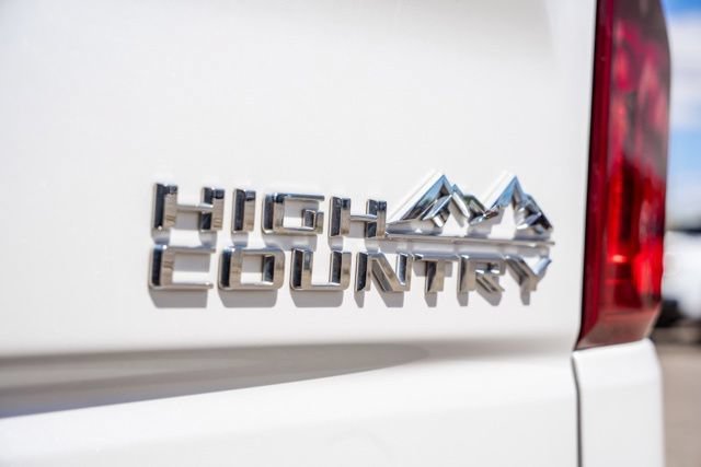 Used 2021 Chevrolet Silverado 1500 High Country w/ Safety Package II AWD/4WD image 32