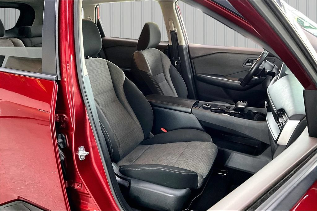 Used 2022 Nissan Rogue S AWD/4WD image 28