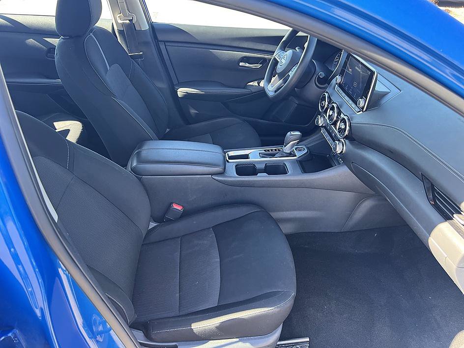 Certified 2025 Nissan Sentra SV FWD image 17