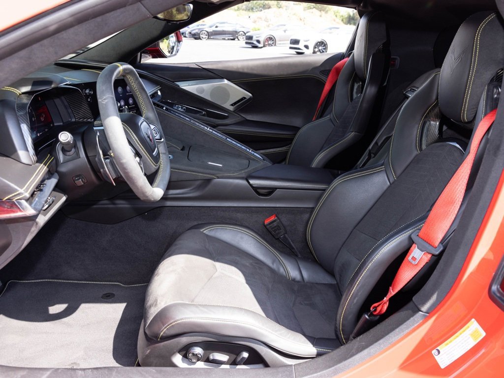 Used 2020 Chevrolet Corvette Stingray Premium Cpe w/ 3LT Preferred Equipment Group image 24