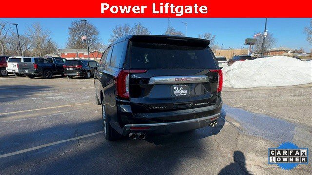 Used 2021 GMC Yukon Denali w/ Denali Premium Package image 9