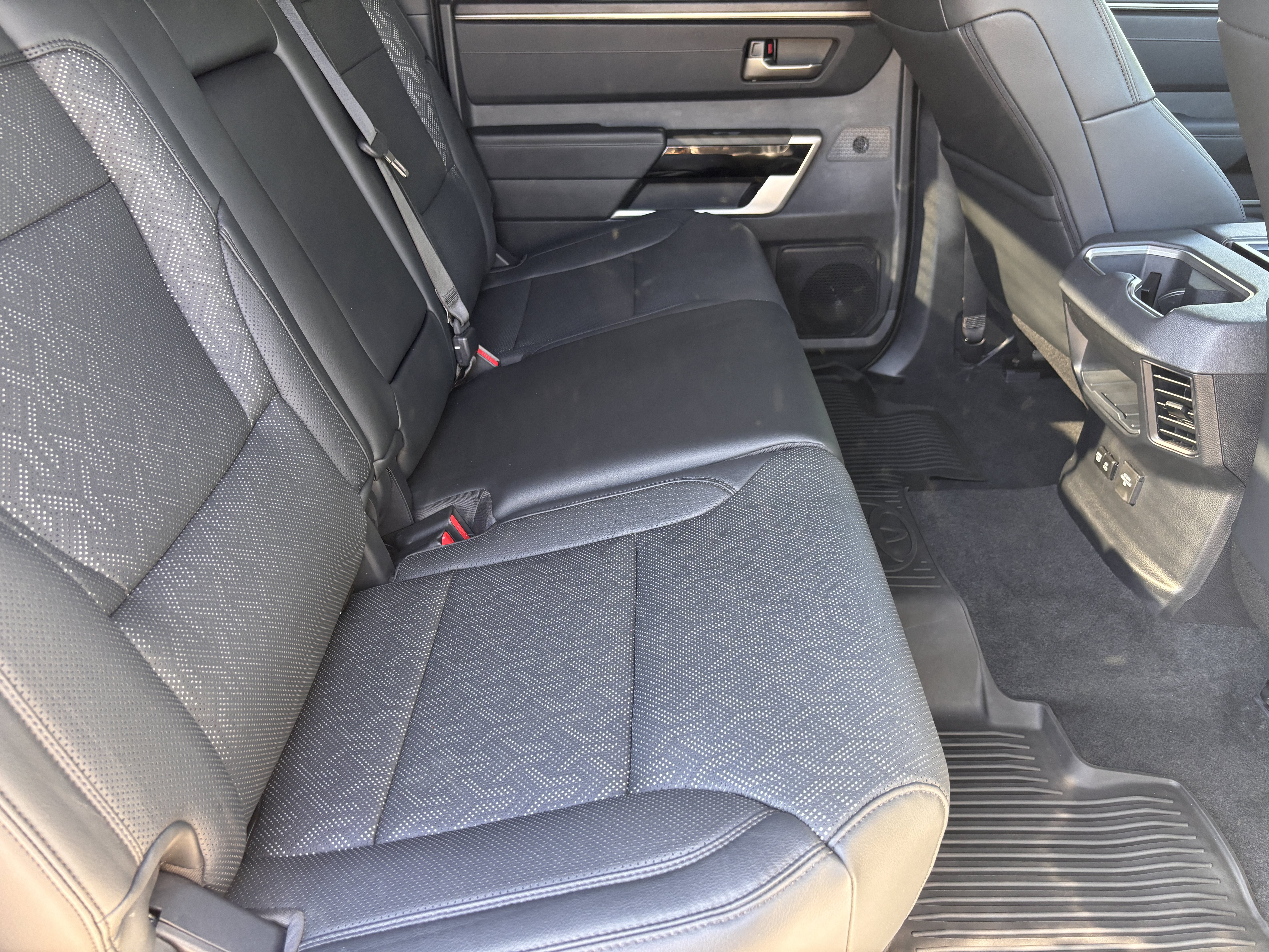 Used 2025 Toyota Tundra Limited w/ Power Package AWD/4WD image 39