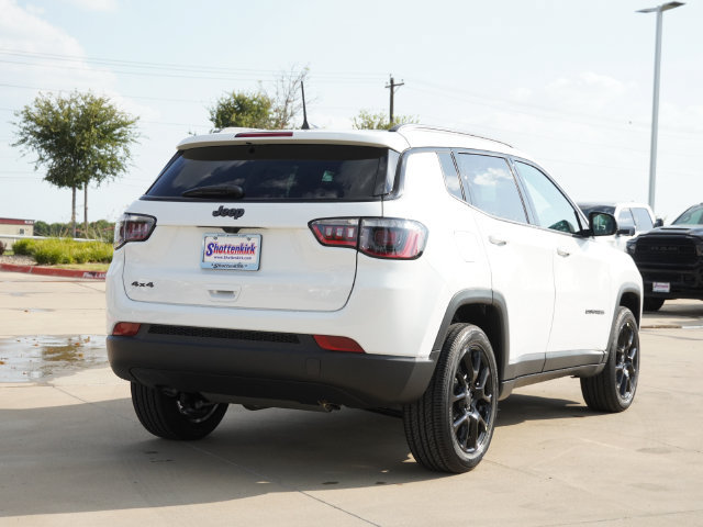 New 2026 Jeep Compass Latitude AWD/4WD image 10