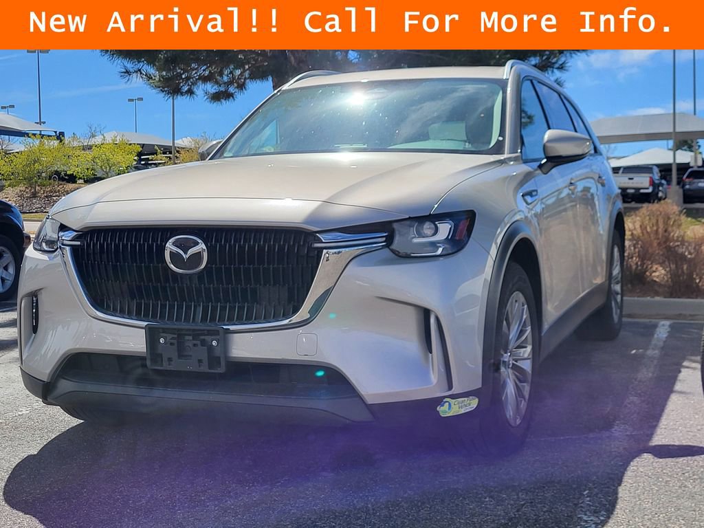 Used 2024 MAZDA CX-90 Plug-In Hybrid w/ Preferred image 4