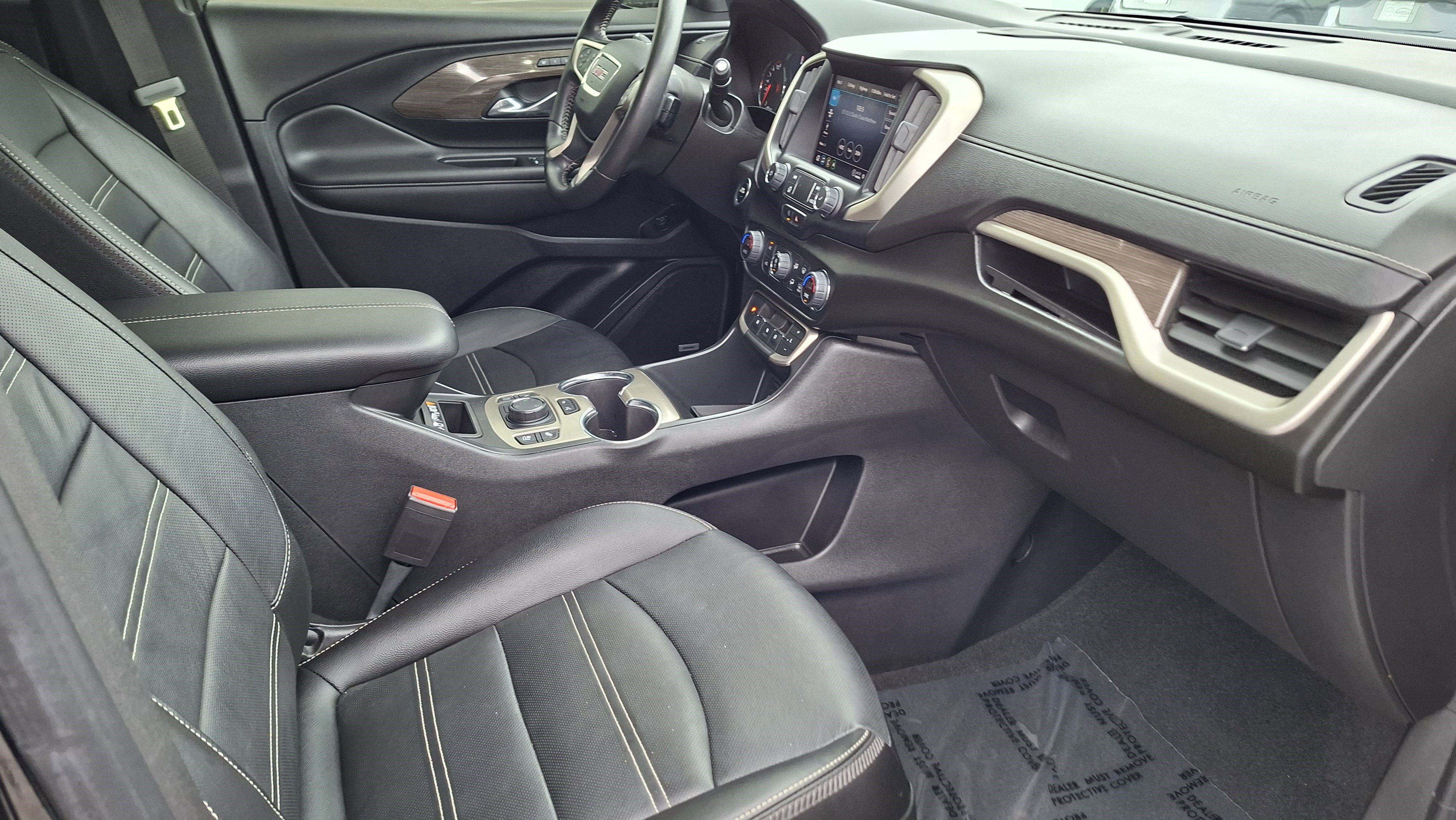 Used 2022 GMC Terrain Denali w/ Black Diamond Edition image 23