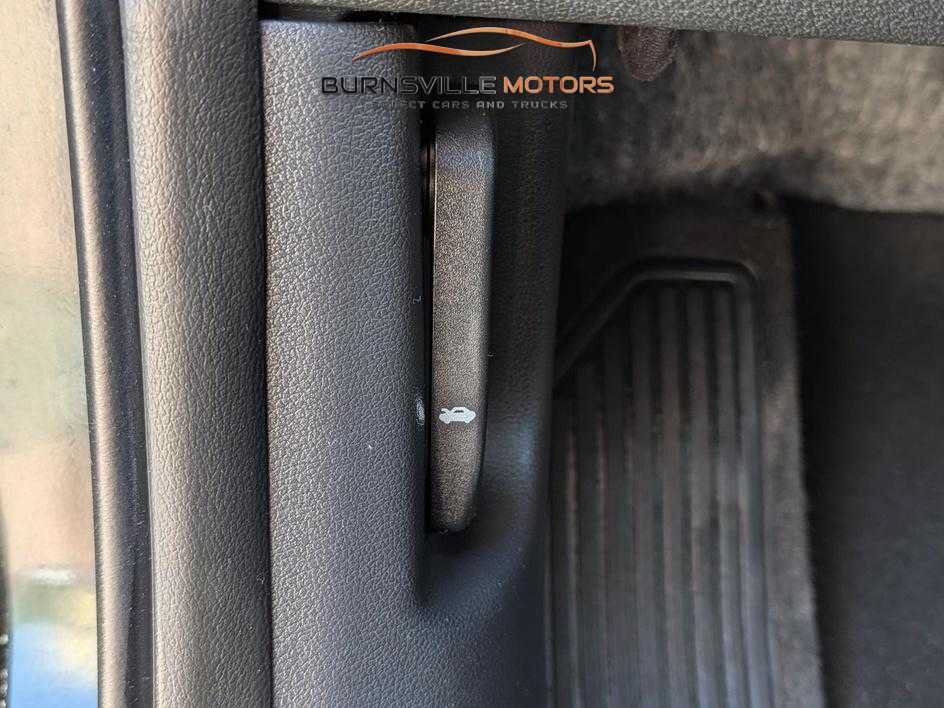 Used 2019 Hyundai Kona SE AWD/4WD image 18