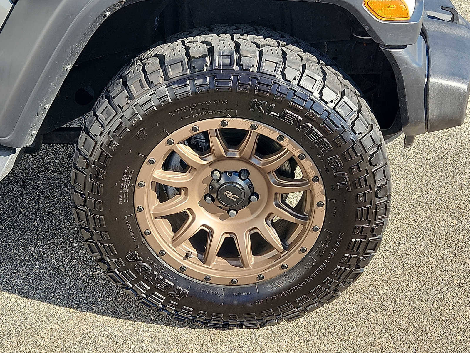 Used 2019 Jeep Wrangler Sport image 8