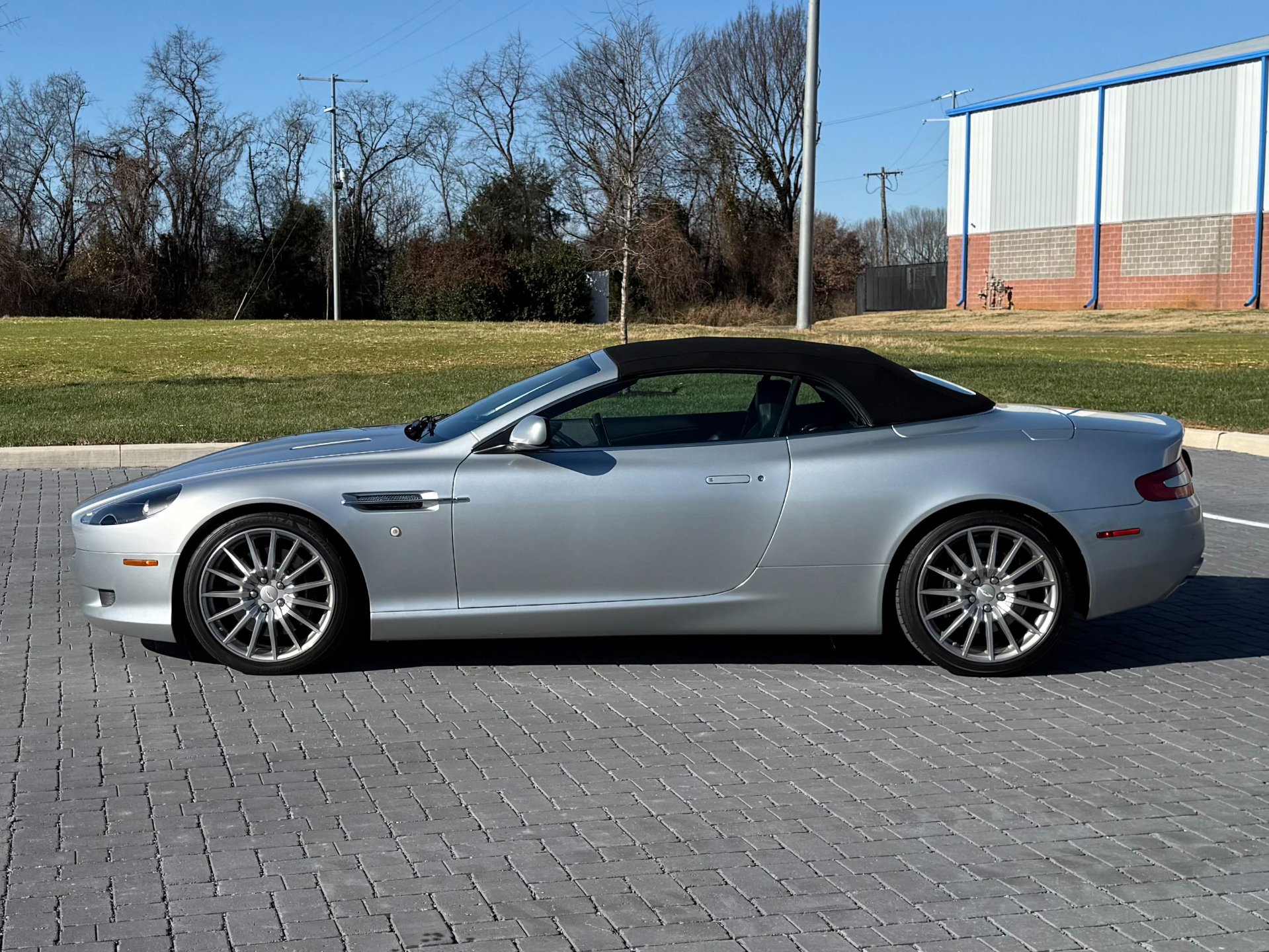 Used 2006 Aston Martin DB9 Volante image 7