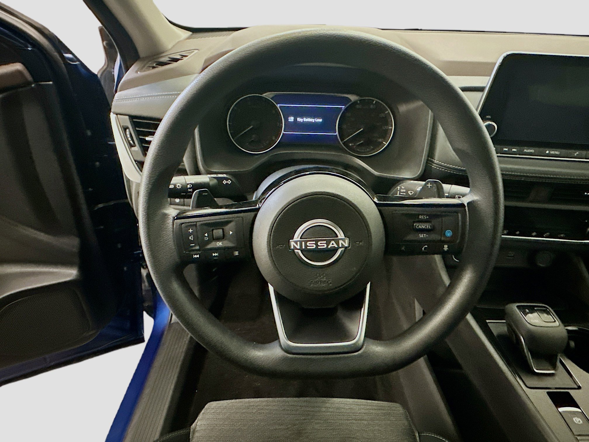 Used 2023 Nissan Rogue SV image 18