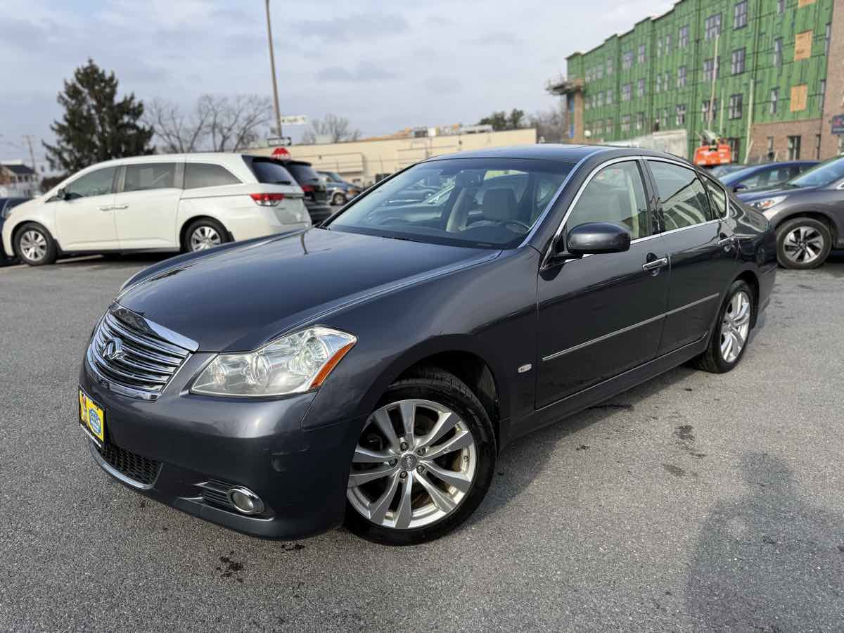 Used 2008 INFINITI M35 x w/ Technology Pkg image 3