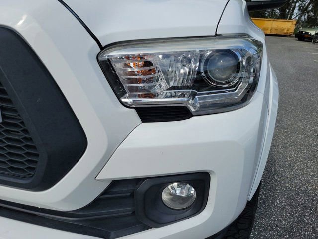 Used 2020 Toyota Tacoma TRD Sport image 16