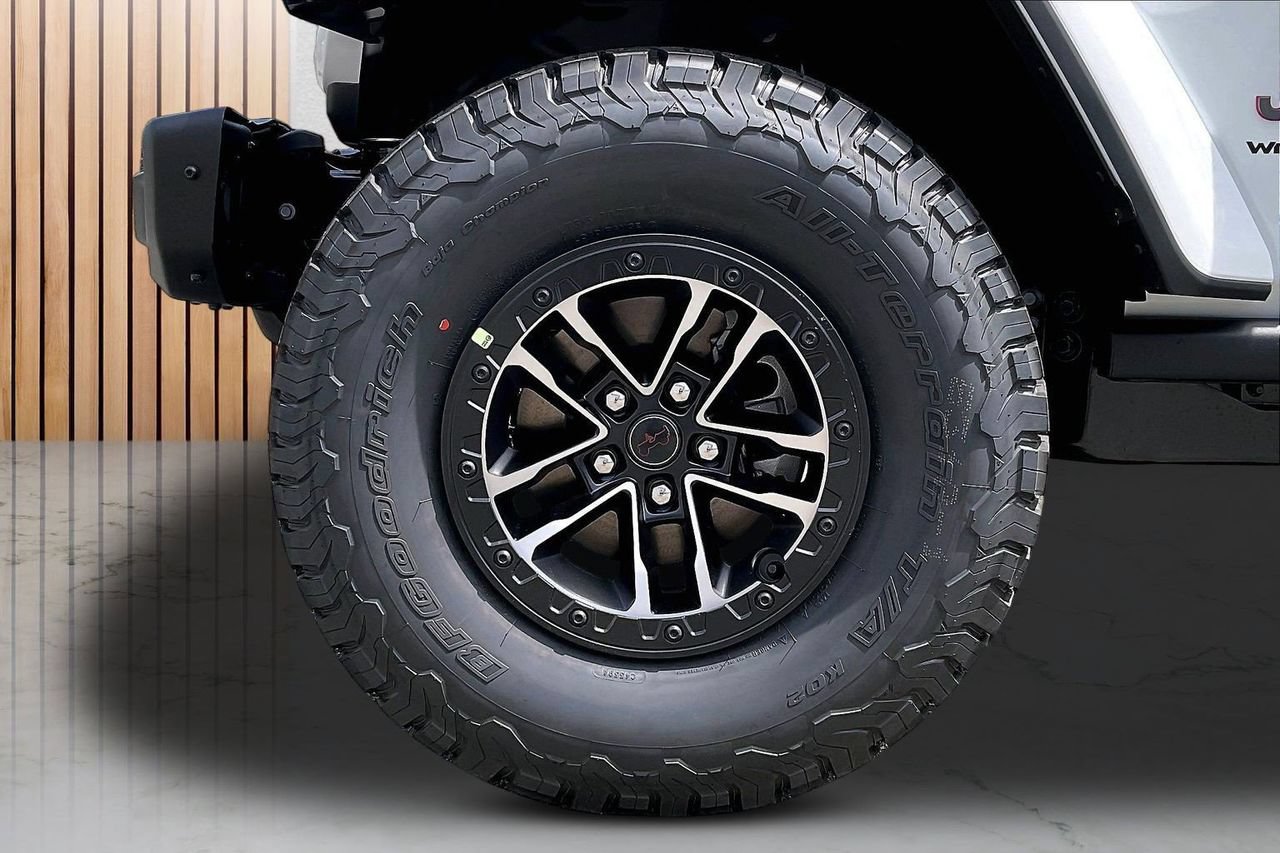 New 2026 Jeep Wrangler Unlimited Rubicon AWD/4WD image 27