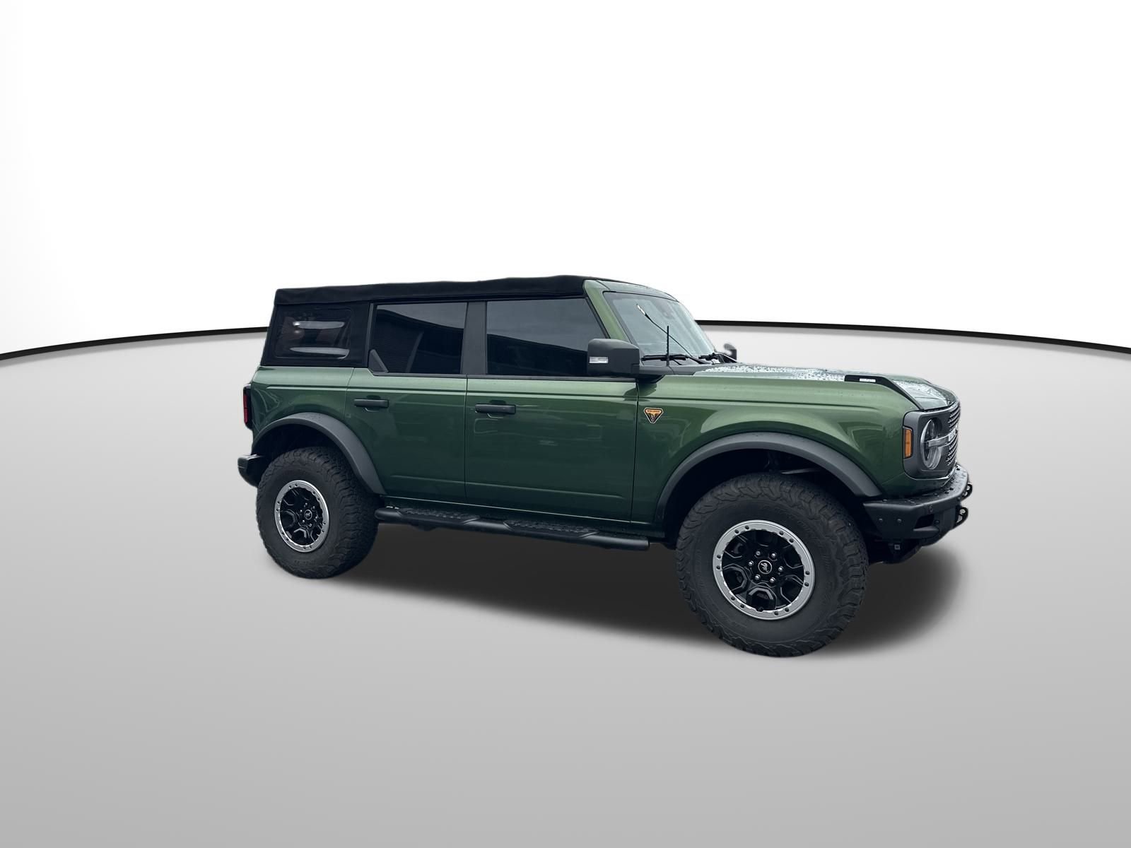 Used 2022 Ford Bronco Badlands image 7