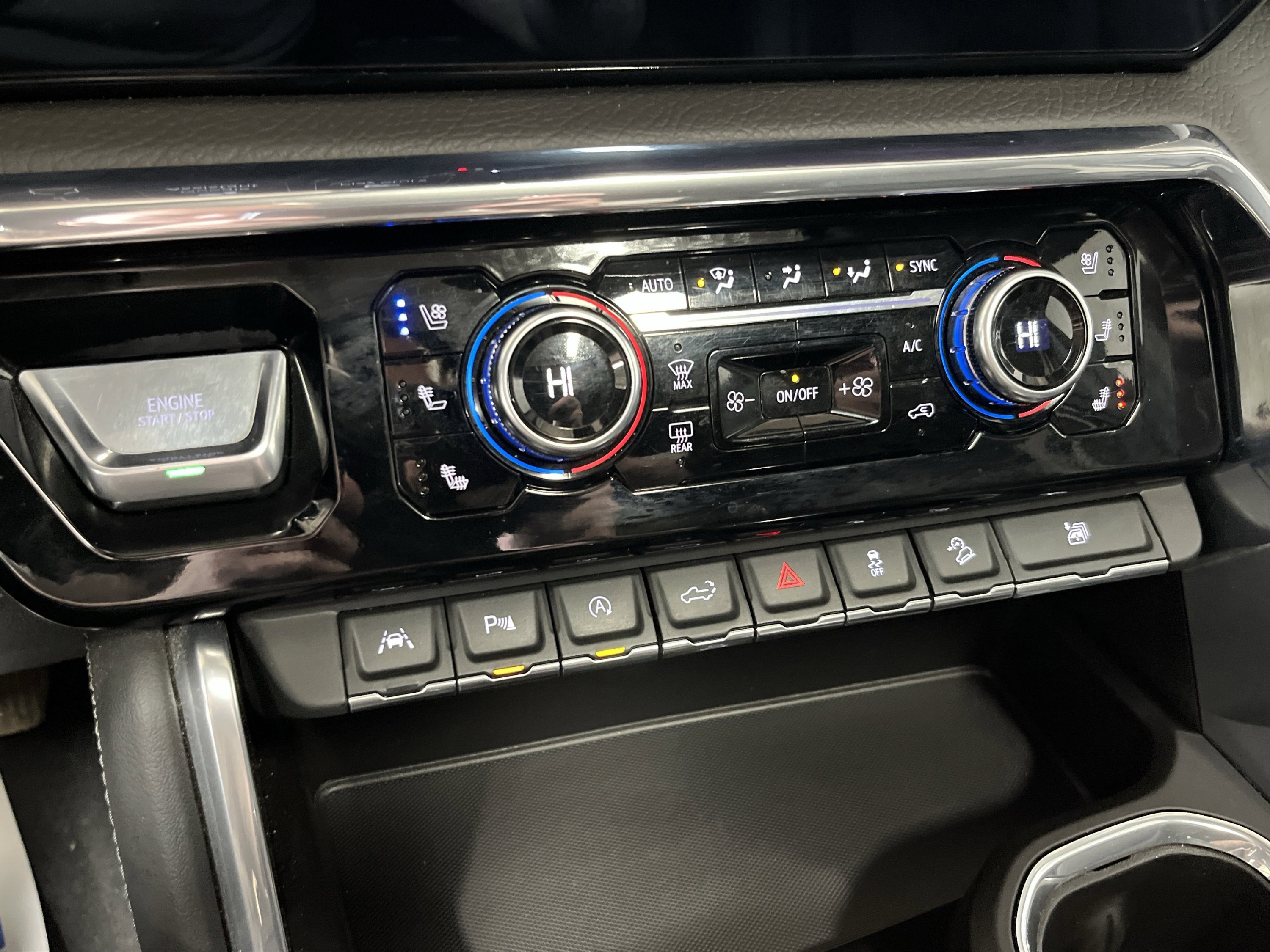 Used 2024 GMC Sierra 1500 Denali w/ Denali Reserve Package image 26