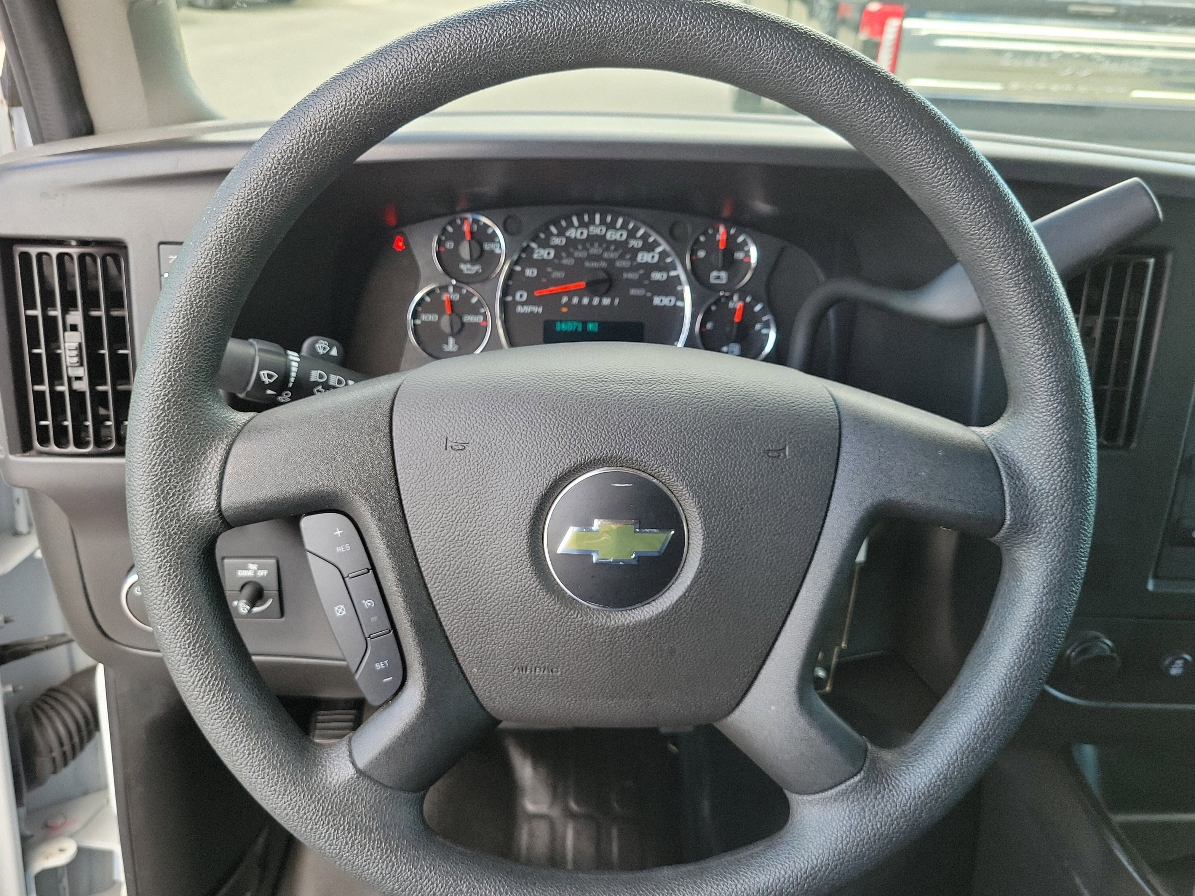 Used 2024 Chevrolet Express 2500 w/ Driver Convenience Package RWD image 18