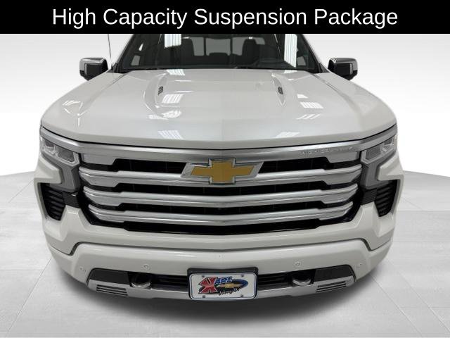 Certified 2024 Chevrolet Silverado 1500 High Country w/ Technology Package AWD/4WD image 7