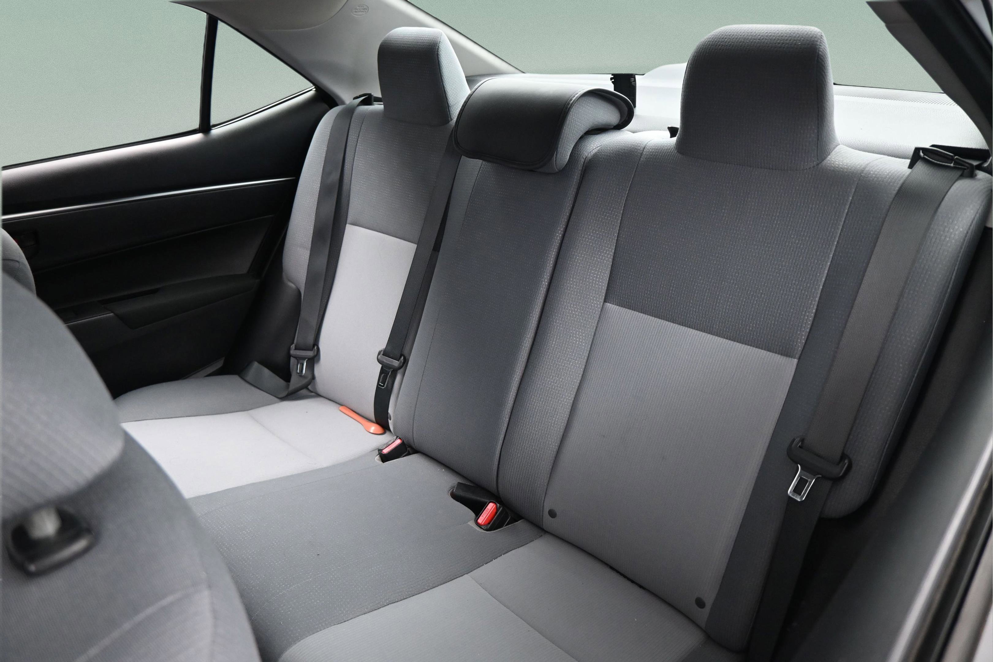 Used 2016 Toyota Corolla L FWD image 35