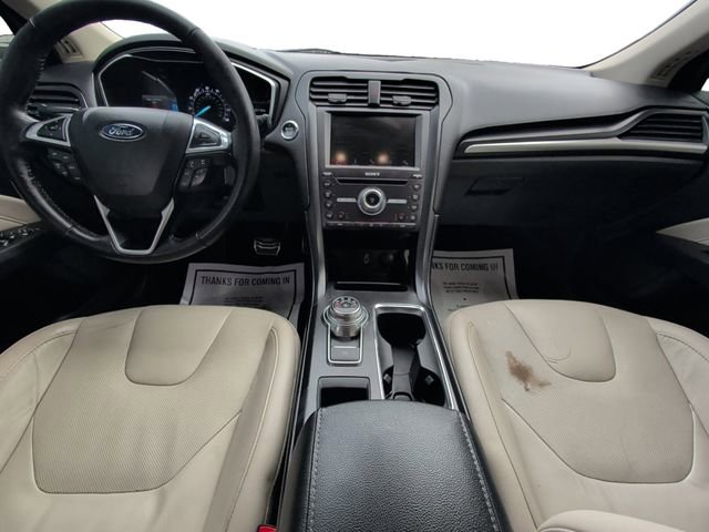 Used 2017 Ford Fusion Titanium FWD image 10