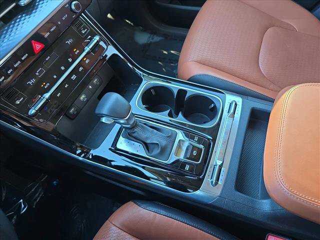 Used 2022 Kia Carnival SX Prestige image 24