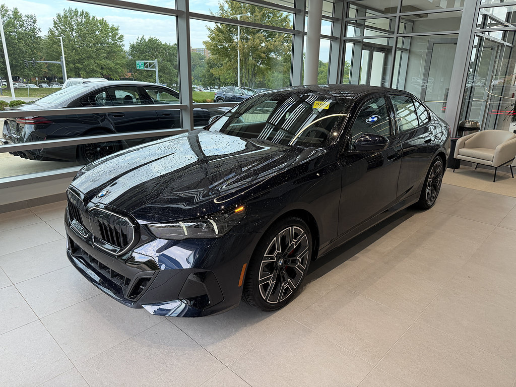 New 2027 BMW 530i xDrive w/ M Sport Package AWD/4WD image 3