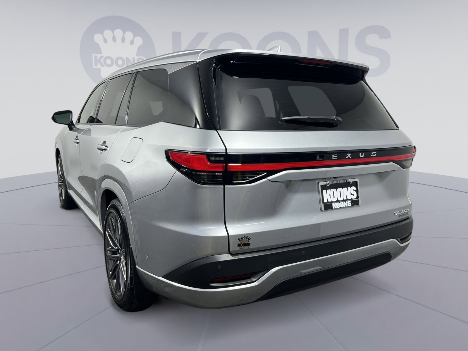 Used 2026 Lexus TX 550h AWD Plug-In Hybrid image 4