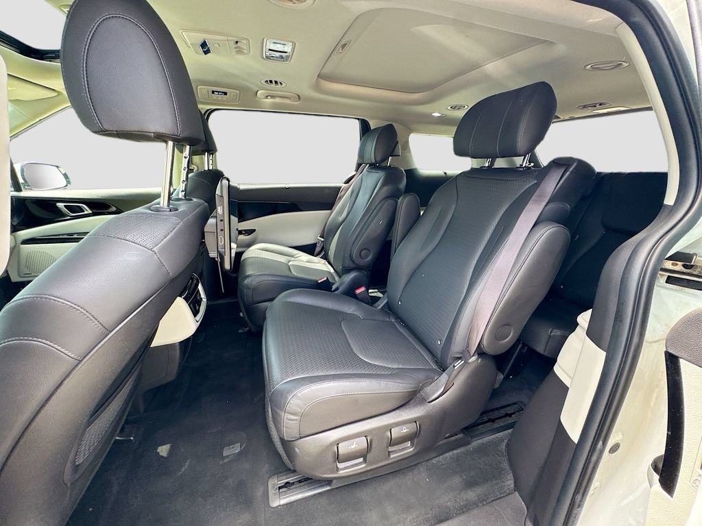 Used 2022 Kia Carnival SX Prestige FWD image 26