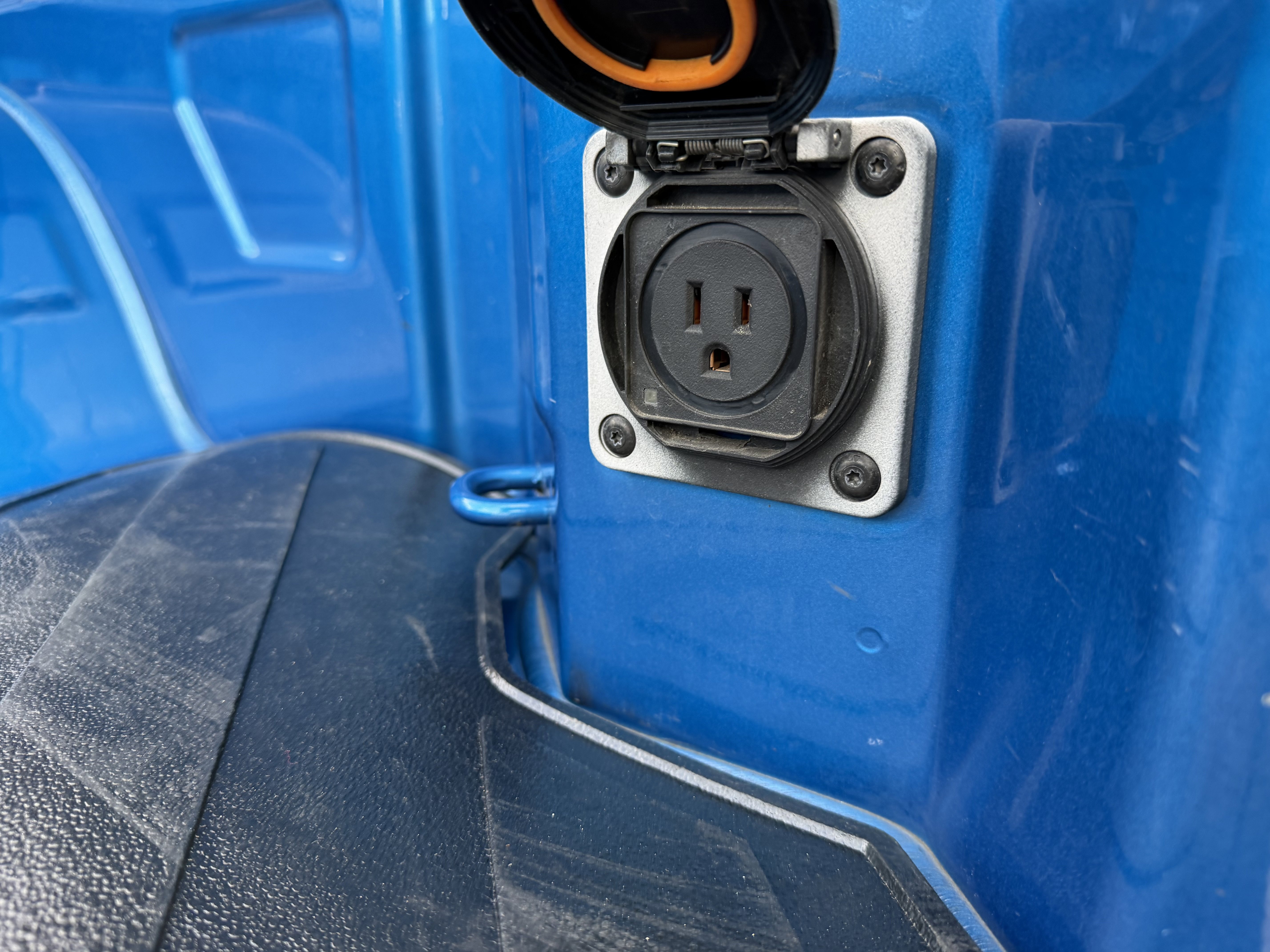 Used 2022 Chevrolet Silverado 1500 LT RWD image 23