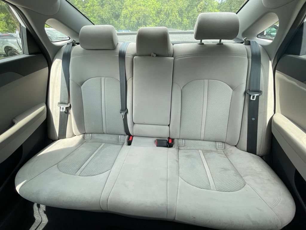 Used 2017 Hyundai Sonata SE FWD image 9