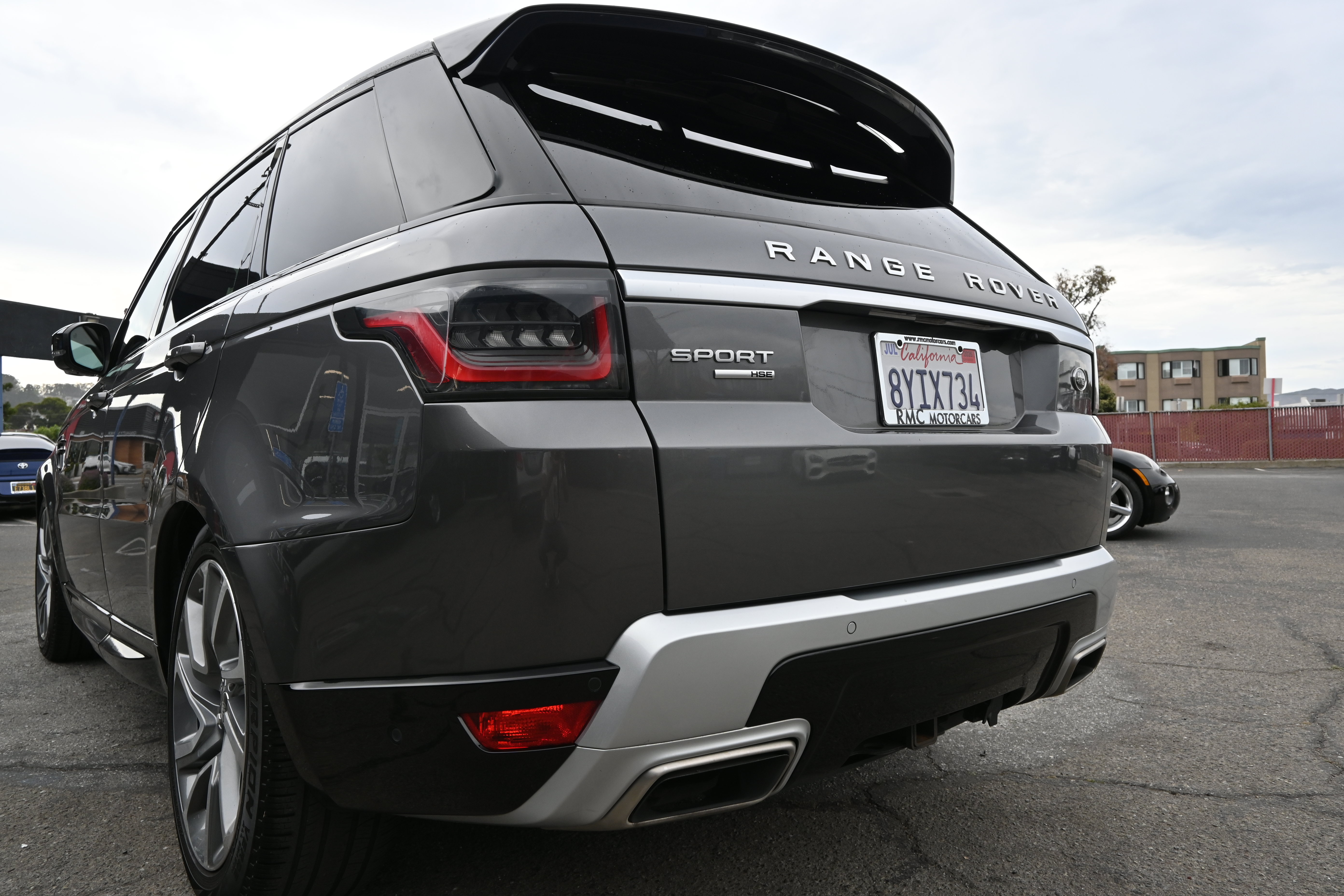 Used 2018 Land Rover Range Rover Sport HSE AWD/4WD image 35