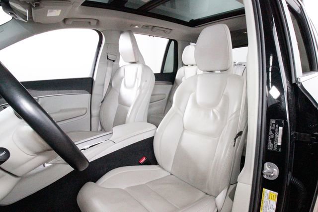Certified 2024 Volvo XC90 T8 Ultimate w/ Protection Package Premier image 17