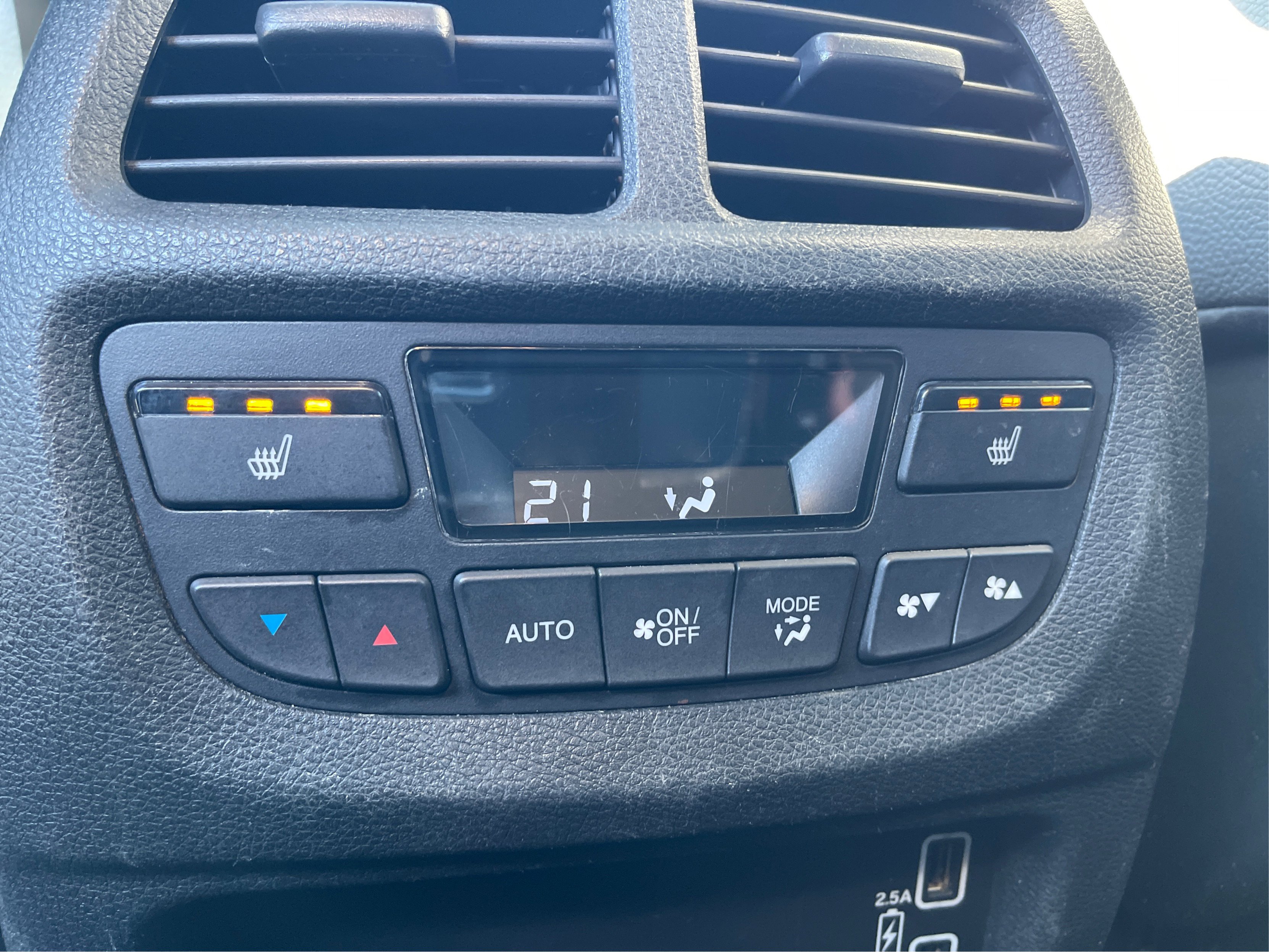 Used 2022 Honda Pilot Black Edition image 40