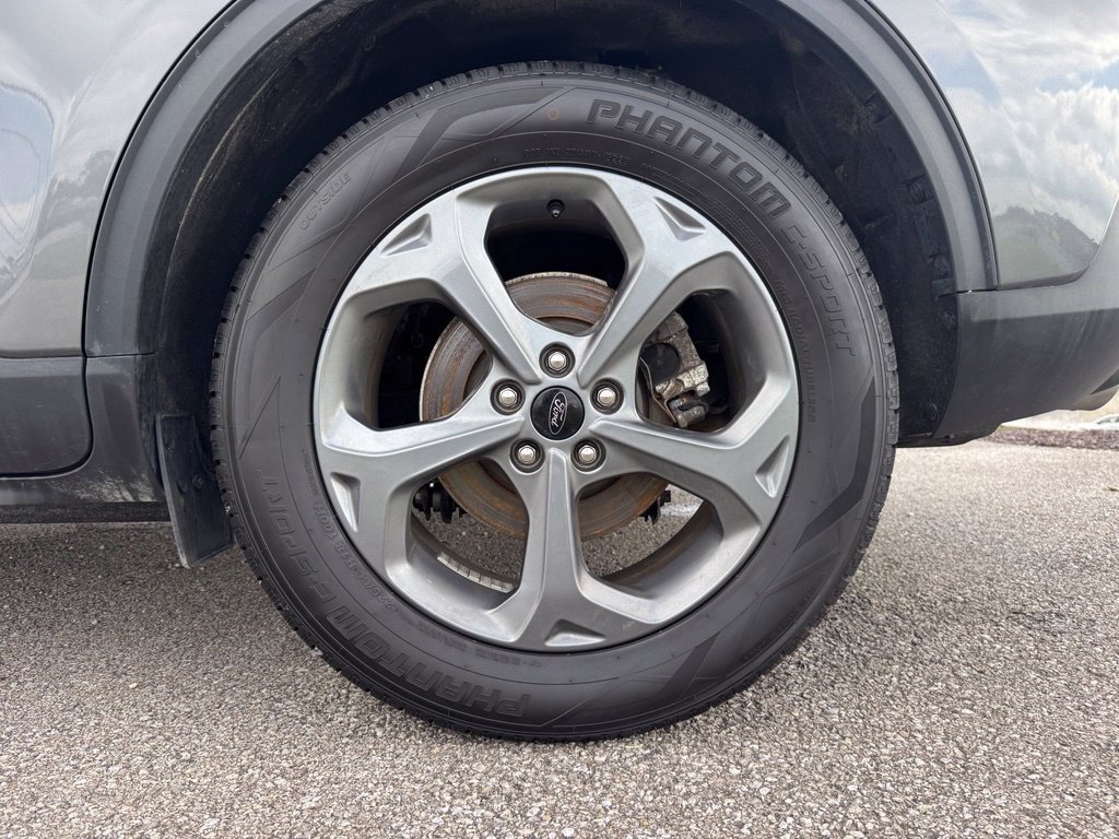 Used 2025 Ford Escape ST-Line FWD image 16