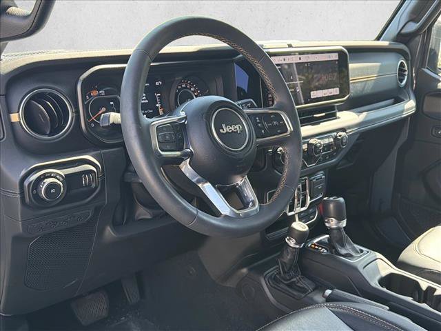 Used 2024 Jeep Wrangler Unlimited Sahara w/ Technology Group AWD/4WD image 10