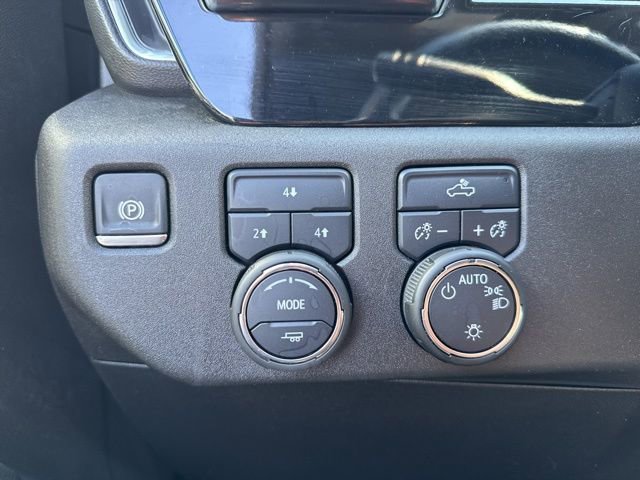Used 2024 Chevrolet Silverado 2500 LT image 4