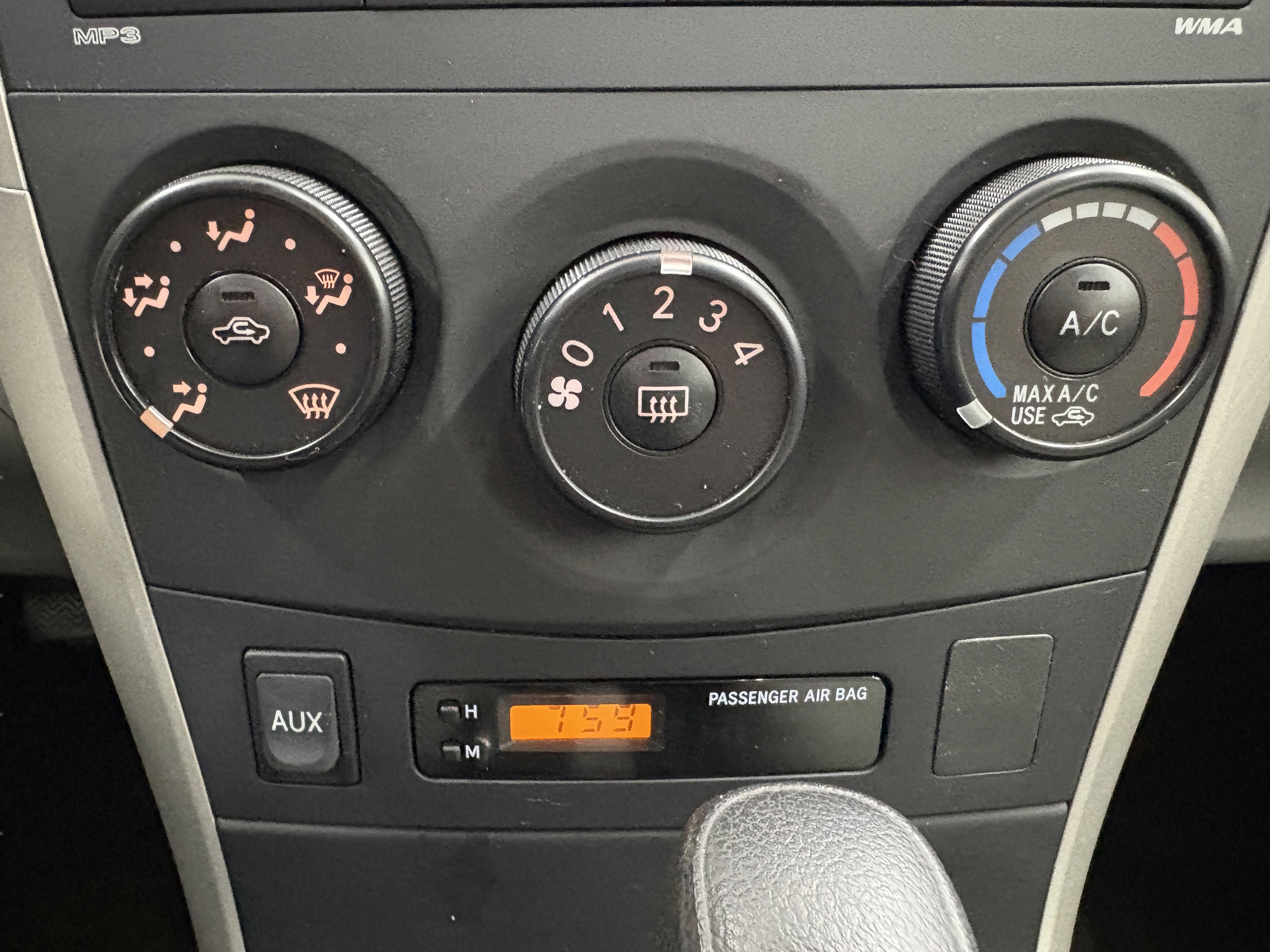 Used 2010 Toyota Corolla LE image 15