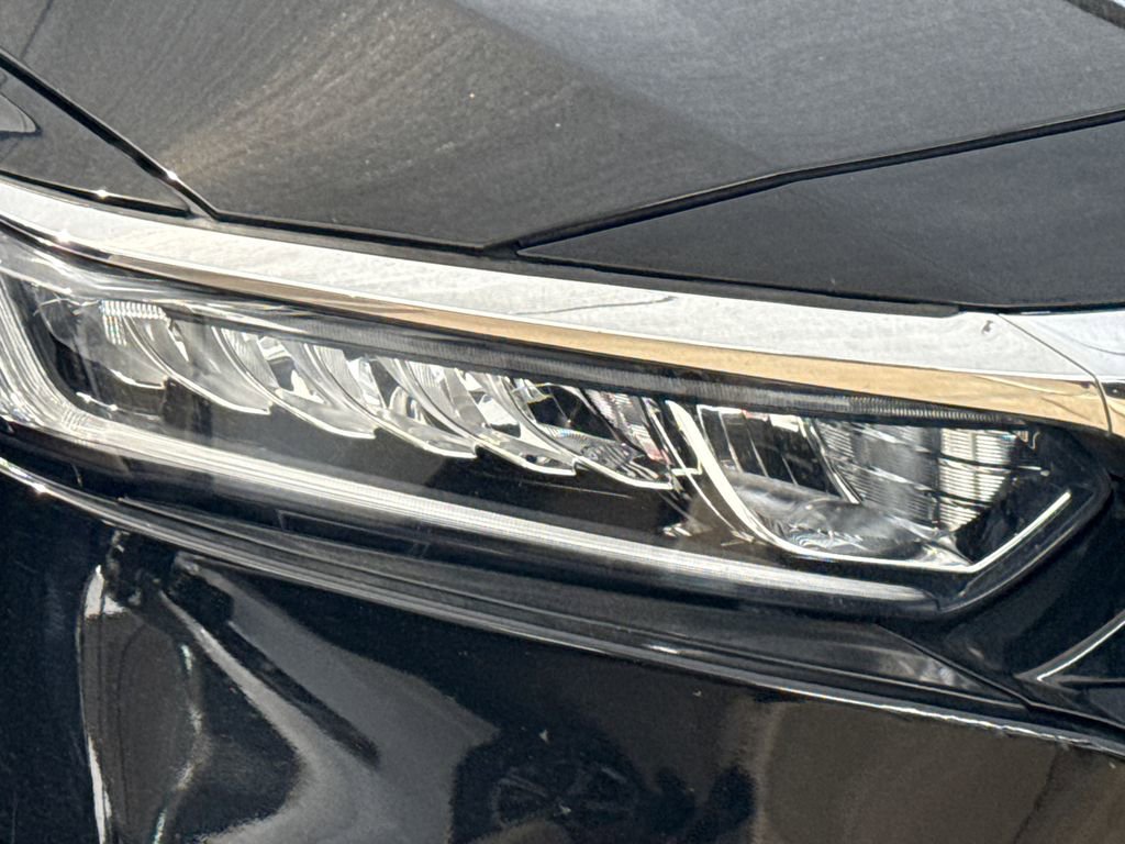 Used 2018 Honda Accord EX-L image 3
