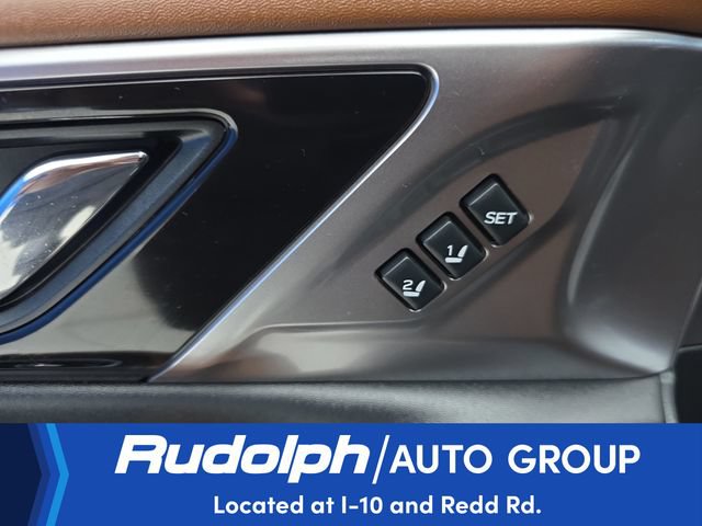 Used 2023 Subaru Outback Touring AWD/4WD image 13