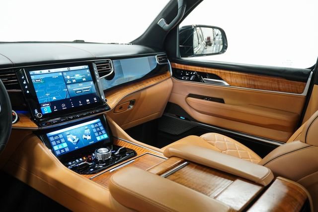 Used 2024 Jeep Grand Wagoneer Series III image 19