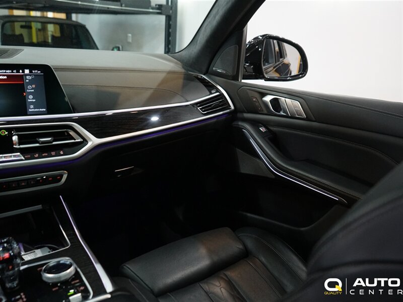 Used 2021 BMW X7 M50i AWD/4WD image 26