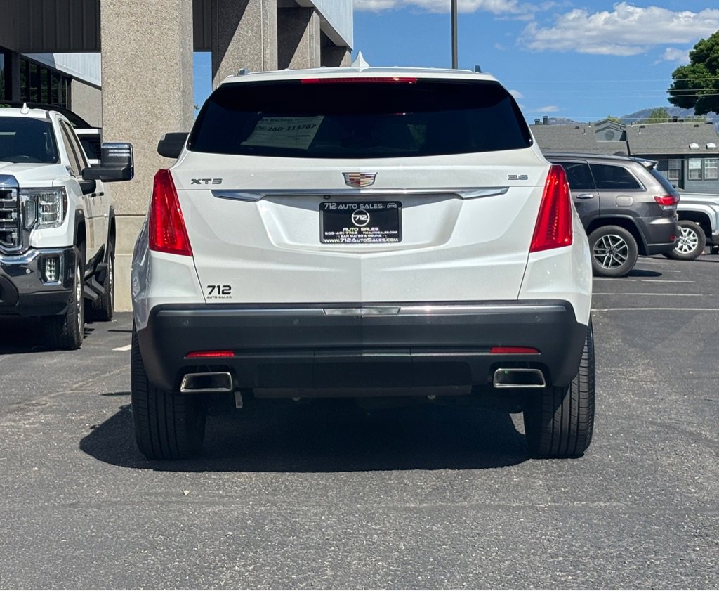 Used 2017 Cadillac XT5 Luxury w/ Driver Awareness Package FWD image 51