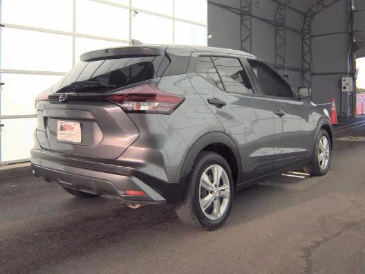 Used 2021 Nissan Kicks S image 2