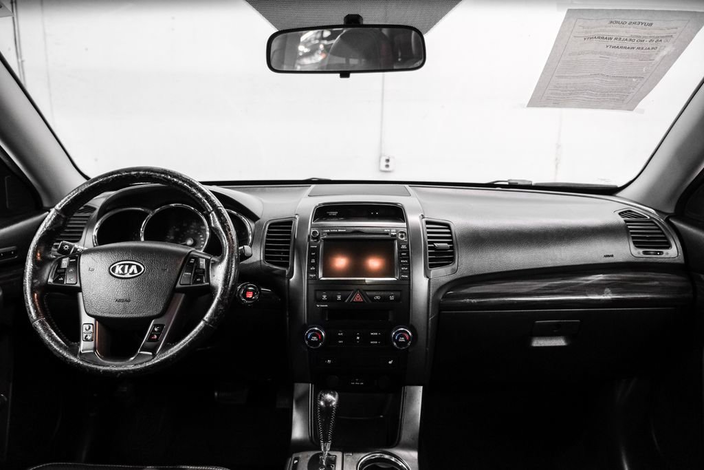 Used 2012 Kia Sorento EX w/ EX V6 Premium Pkg image 14