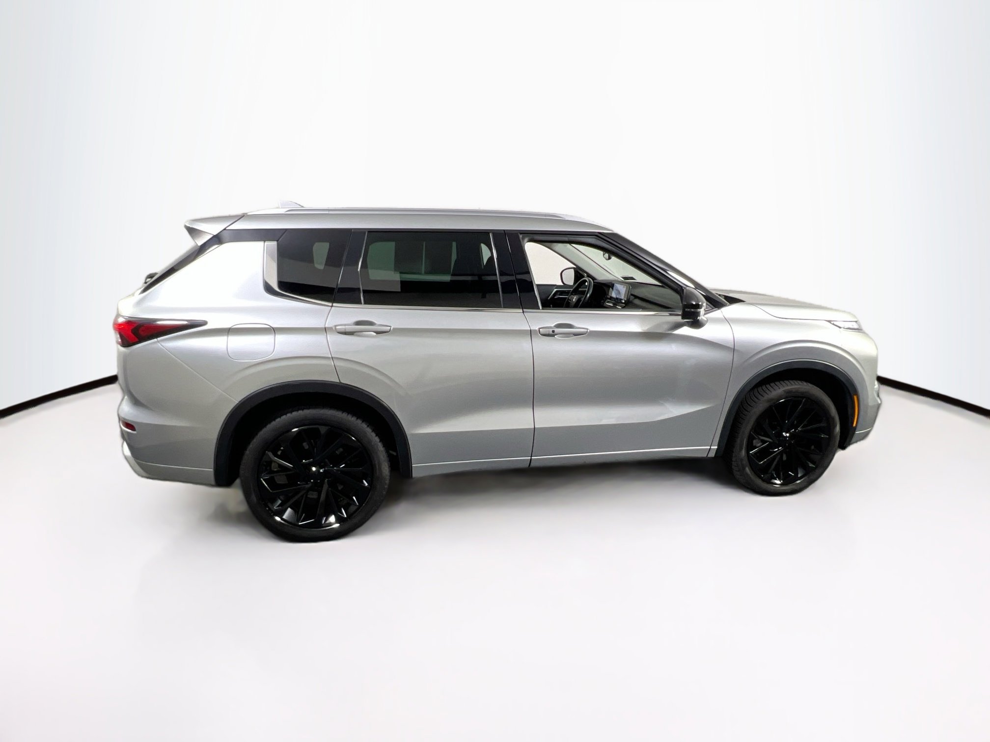 Used 2022 Mitsubishi Outlander SEL FWD image 4