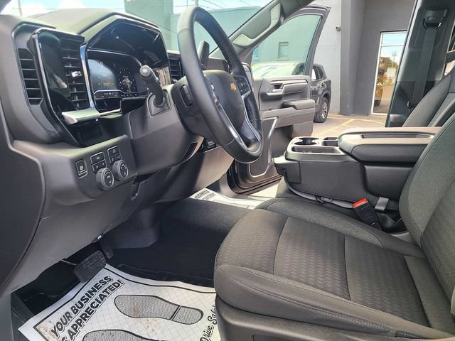 Used 2025 Chevrolet Silverado 1500 LT AWD/4WD image 18