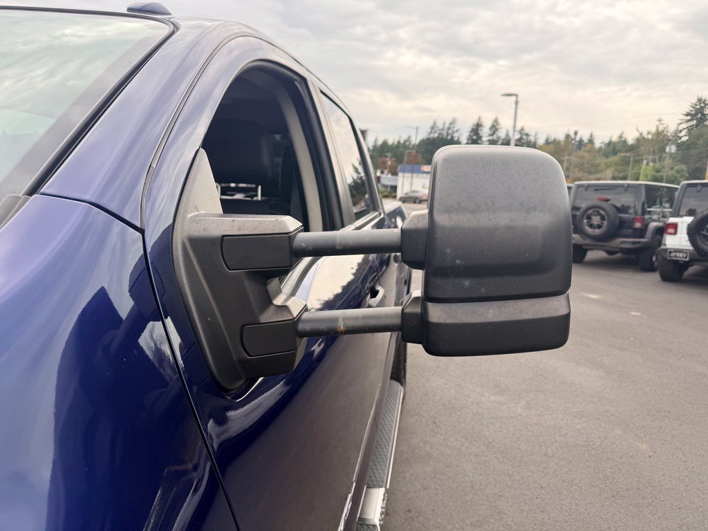 Used 2018 Nissan Titan PRO-4X AWD/4WD image 10