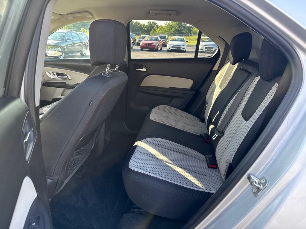 Used 2015 Chevrolet Equinox LS AWD/4WD image 10