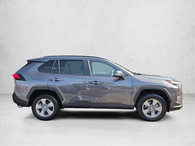 Used 2025 Toyota RAV4 XLE AWD/4WD image 4