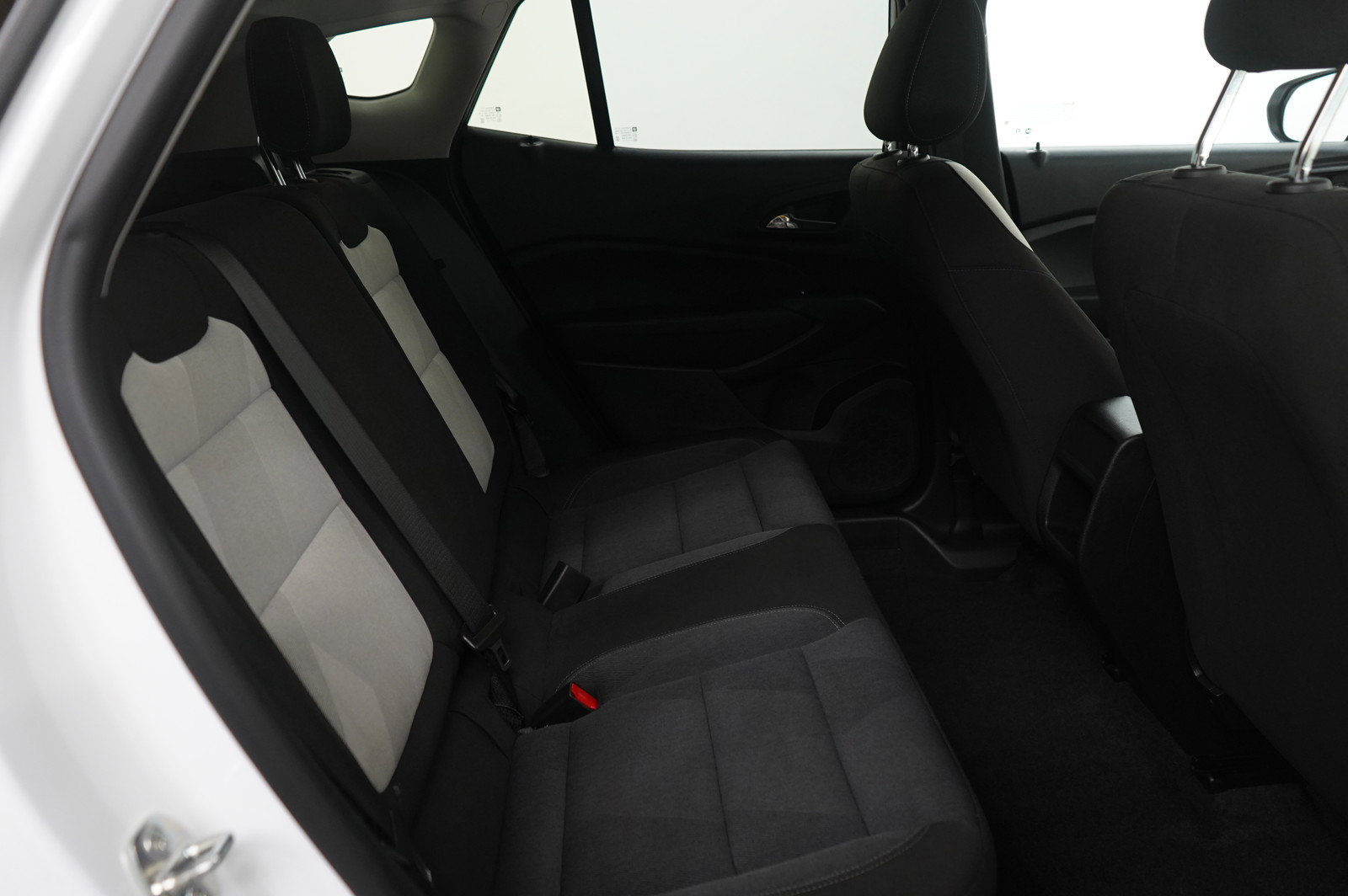 Used 2024 Chevrolet Trax LS image 12