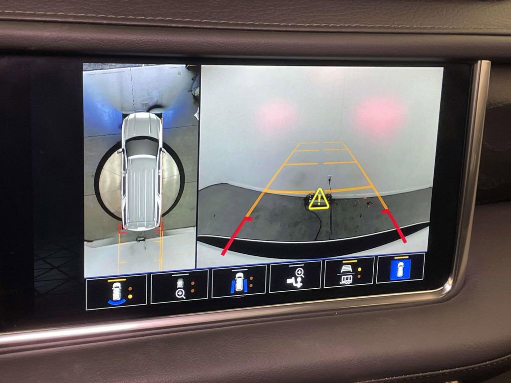 Used 2022 GMC Yukon Denali w/ Denali Premium Package image 31