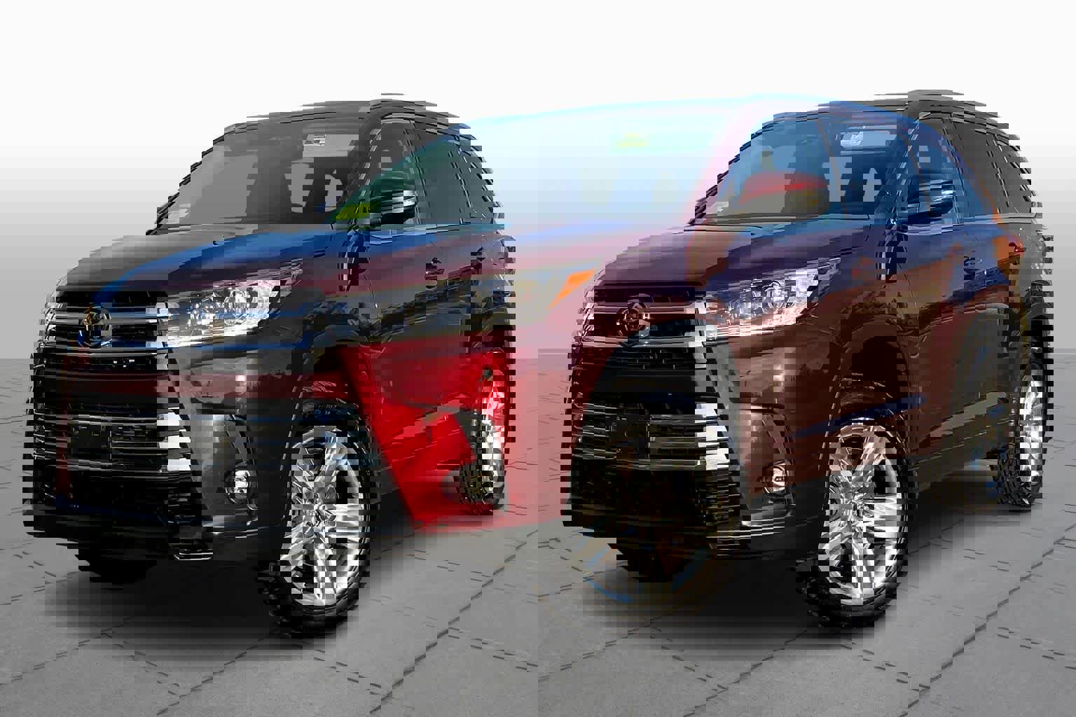 Used 2019 Toyota Highlander Limited image 1